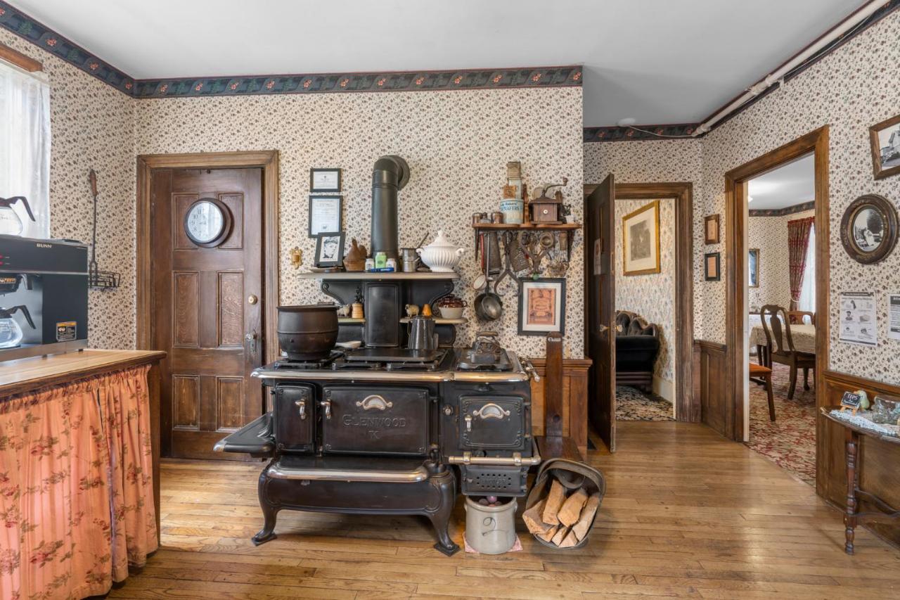 Bed and Breakfast Lizzie Borden House Fall River Exteriér fotografie